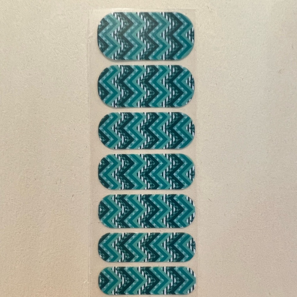 🦊 3 for $15 Jamberry Half Set Teal Chevron Nail Stickers